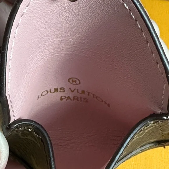 Louis Vuitton Monogram Key & Card Holder - Picture 7 of 9